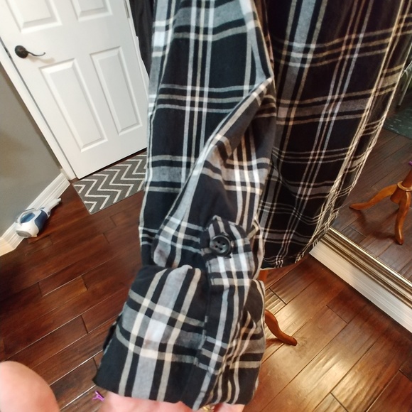 Trendy Button down - Picture 5 of 8